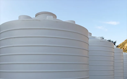 宕昌塑料大桶怎么选？PE/PP材质区别及选购指南