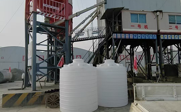 宕昌立式运输桶交付案例｜全新PE材质 · 多行业适配 · 批量稳定供应